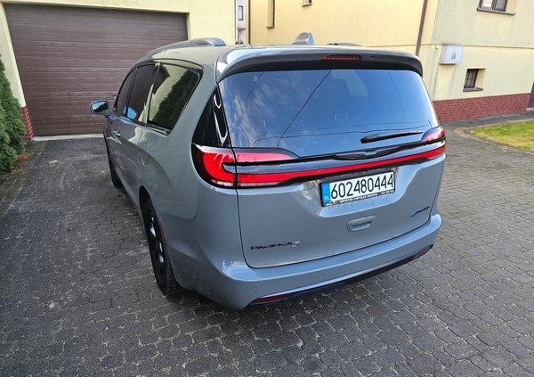 Chrysler Pacifica cena 231117 przebieg: 28268, rok produkcji 2021 z Jarosław małe 436